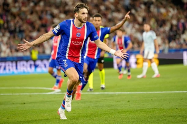 PSŽ JE APSOLUTNI VLADAR EVROPE: Sjajni Parižani preko žilave Aston Vile do prvog trofeja u sezoni! (VIDEO)