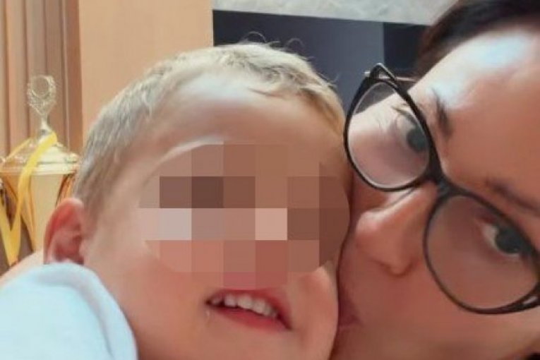 Ceca Ražnatović sa unucima Krstanom i Isaijom