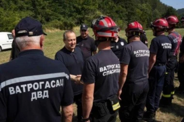 DRAMATIČNE SCENE! Čak 31 požar besni širom zemlje, vatra progutala 2.000 hektara: Dačić se oglasio sa Štaba za vanredne situacije