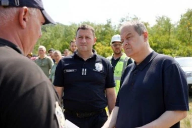 DAČIĆ: Odluka o traženju pomoći za gašenje požara donosi se na predlog SVS