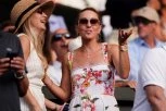 Jelena Đoković u DIOR haljini od 6.000 dolara: Bela lepršava kreacija sa cvetnim printom OSVOJILA Kotor (FOTO)
