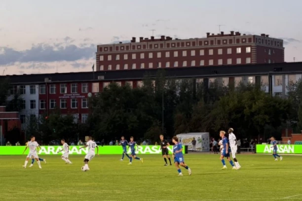 TOBOL - PARTIZAN: Ogroman šok na startu meča - ovome se niko nije nadao!