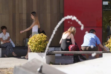 JUTRO IZ SNOVA, A ONDA SUROV PREOKRET: Vreme u Srbiji danas opasno će vas naljutiti