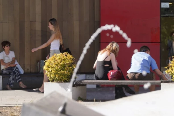 JUTRO IZ SNOVA, A ONDA SUROV PREOKRET: Vreme u Srbiji danas opasno će vas naljutiti