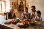 SUTRA POČINJE GOSPOJINSKI POST: Evo šta svaki vernik treba da zna o pravilima, praznicima, molitvama i trpezi