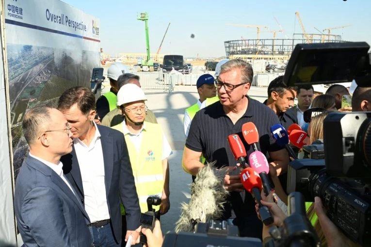VUČIĆ I LI MING STIGLI NA GRADILIŠTE! Predsednik Srbije i ambasador Kine obilaze radove na Expo: "VAŽNO JE DA UBRZAMO SVE!"