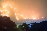 VRAČARAC EVAKUISAN IZ OMIŠA! Sa porodicom bežao pred vatrenom stihijom: "Bilo je apokaliptično!" (FOTO, VIDEO)