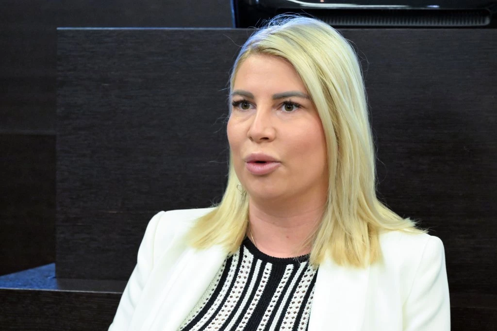 CELA SRBIJA U SUZAMA POSLE IZNENADNOG OGLAŠAVANJA DEE ĐURĐEVIĆ! Ove reči će vas naježiti - razorile su je najnovije vesti!