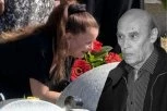 CELA NACIJA U SUZAMA ZBOG MALE CANE - OSVANULA RAZARAJUĆA PORUKA! Supruzi pokojnog Bajića se svet srušio!