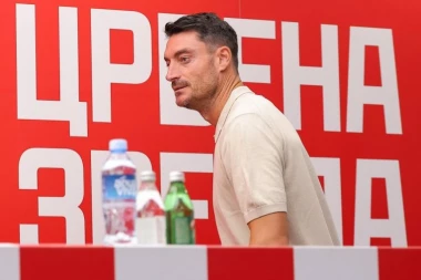 VELIKA PROMENA ZA SAMO 4 DANA! Jedan detalj sa Rijerine promocije u Zvezdi mnogima je promakao, a puno toga govori! (FOTO)