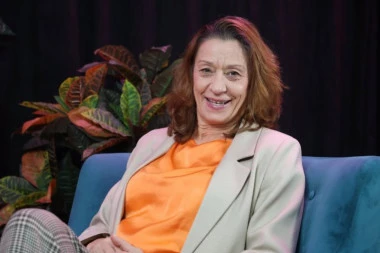 NAFATIRALA SE OD PROJEKATA, SADA BI U POLITIKU PREKO BLOKADERA! Tatjana - Tanja Petrović Ropret kandidatkinja na blokaderskoj listi!