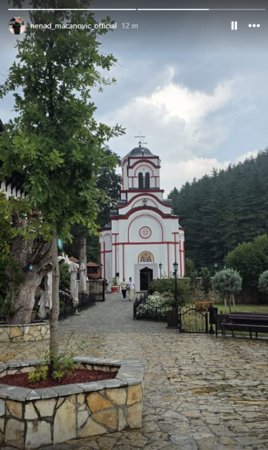 BEBICA ZAVRŠIO U MANASTIRU NAKON RASKIDA SA TEODOROM! Nenad Macanović pobegao od drame, pa iznenadio potezom: Evo gde je potražio utehu posle "Elite 9"! (FOTO)