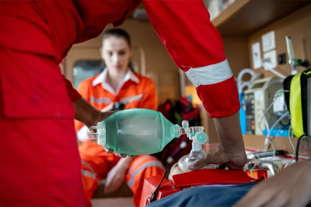 DRAMA NA HORGOŠU Dečak (15) prestao da diše na granici! Iz saniteta istrčao Jasmin i OŽIVLJAVAO GA BEZ PRESTANKA