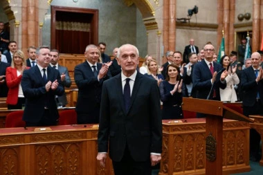 SADA JE I ZVANIČNO! Andraš Baka stupio na dužnost predsednika Mađarske