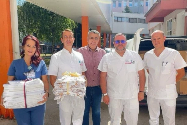 U NIŠU SE RAĐA VIŠE DECE, NOVA OPREMA ZA VEĆU UDOBNOST MLADIH MAMA Lazarević: Za zdravu i ponosnu Srbiju, najvažnija su njena deca (FOTO)