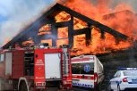 EVO ŠTA JE EKSPLODIRALO U VELIKOJ MOŠTANICI! Kuća u potpunosti srušena, ispod ruševina ima ljudi!
