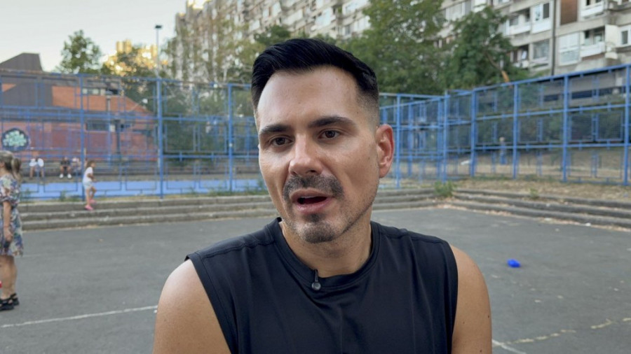 SILIKONI JOVANE JEREMIĆ IZAZVALI HAOS NA ESTRADI! Bojan Bjelić pomenuo MUŠKE IMPLANTE - ON IH JE VEĆ UGRADIO! (VIDEO, GALERIJA)