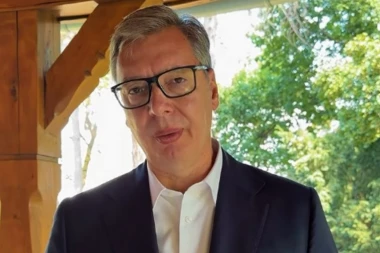"UPRAVO SAM UPUTIO PISMO!" Vučić pisao generalnom sekretaru NATO Marku Ruteu, traži da Kfor zaustavi TEROR NAD SRBIMA (VIDEO)