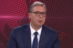POVEĆANJE PENZIJA PRE KRAJA GODINE! Vučićeve sjajne vesti za najstarije građane: U potpunosti će pratiti kretanje plata!