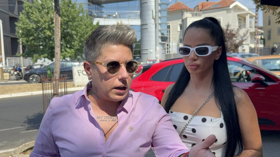 DRAGANIN DEO TELA NA MATORINOJ RUCI: Nećete verovati šta je istetovirala! (FOTO)