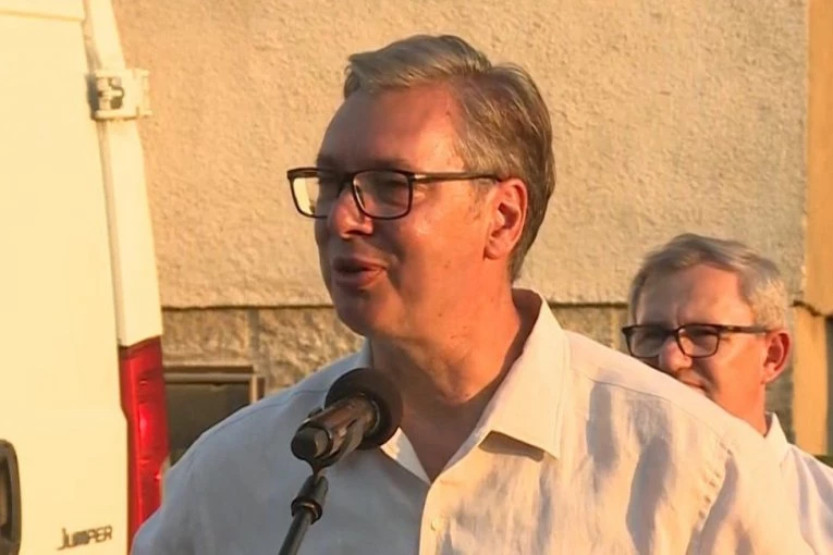 VUČIĆ OBILAZI LEBANE: "Ima nešto što smo obećali, a nismo uradili i to ćemo ODMAH DA KRENEMO" (FOTO)