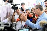 VUČIĆ U LESKOVCU: Predsednik najavio nova ulaganja, saslušao meštane - "ULAŽEMO PREKO 50 MILIOA U ZDRAVSTVO"