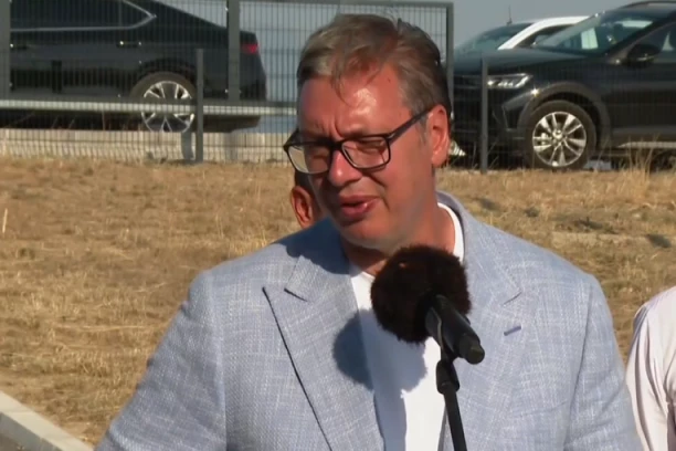 VUČIĆ NAJAVIO ULAGANJE OD 4.5 MILIONA EVRA U INDUSTRIJSKU ZONU! Predsednik obilazi Trening centar za dualno obrazovanje u Vranju!