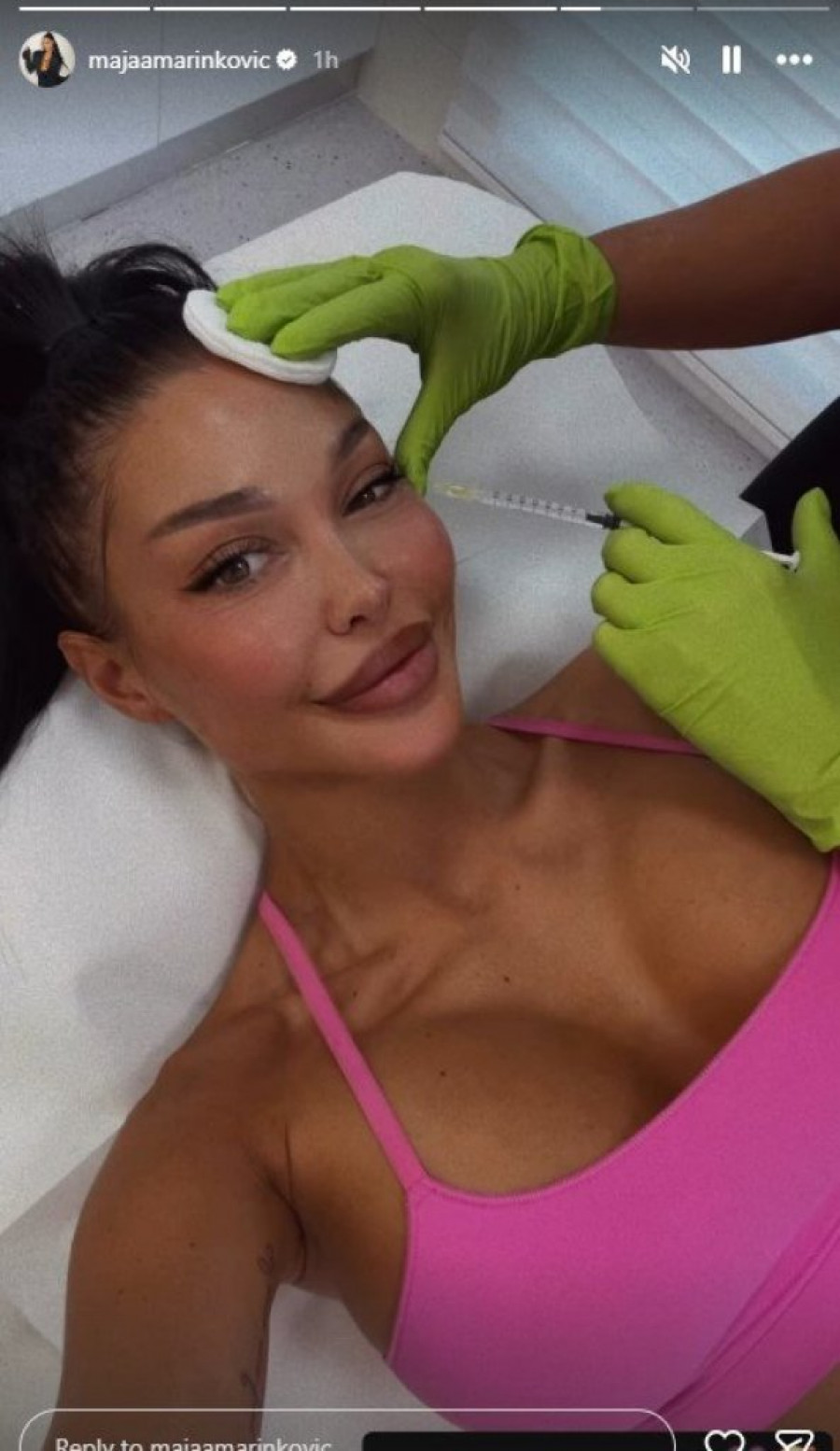 MAJA MARINKOVIĆ PROMENILA LIČNI OPIS PRED "ELITU 10"! Procurili PRVI SNIMCI SA KLINIKE, svi gledaju ŠTA JOJ JE NA LICU! (GALERIJA)