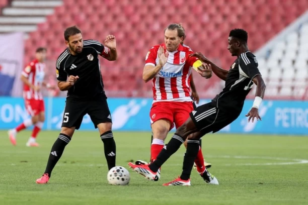 CRVENA ZVEZDA - ČUKARIČKI: Gol na Marakani posle neočekivanih dešavanja