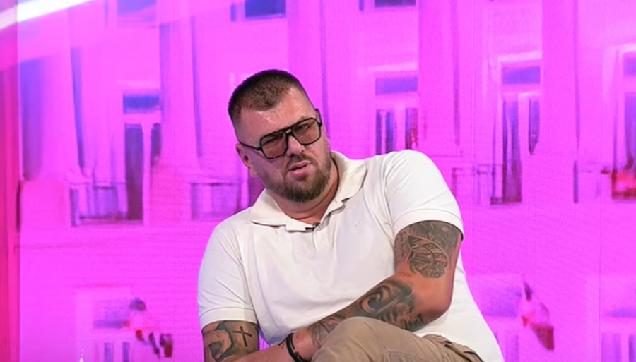 JANJUŠ PONIZIO VANJU PRED MILIONIMA: Ponudio joj brak, a onda drugu proglasio NAJLEPŠOM! ŠOK! (VIDEO)