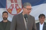 Aleksandar Vučić u poseti Rasinskom okrugu: Prva stanica -  Brus, predsednik dočekan uz pesmu!
