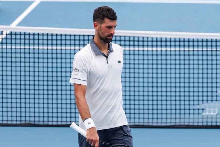 LOŠE VESTI PRED US OPEN: Novak Đoković zabrinuo navijače! (VIDEO)