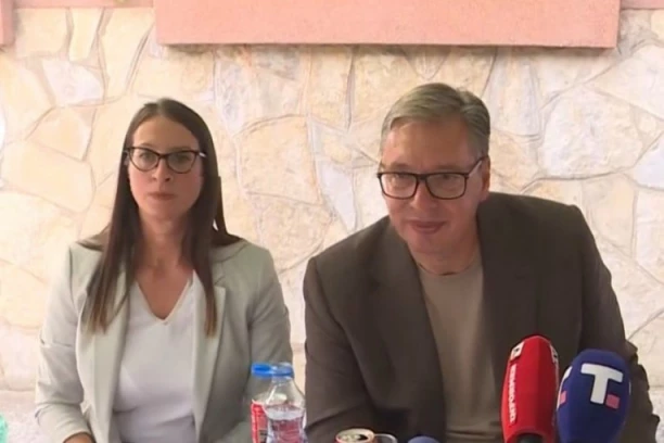 MALIŠANI MU PRIREDILI SJAJAN DOČEK! Vučić u domaćinstvu u Paraćinu kod Varvarina