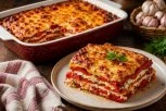 MUSAKA OD PEČENIH PAPRIKA I SIRA: Pravi se lako, a ukus će vas oduševiti!