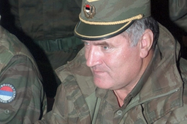 RATKO MLADIĆ BIĆE SAHRANJEN UZ NAJVIŠE DRŽAVNE I VOJNE POČASTI! Hag naložio istragu o smrti: Vučić tražio da ga puste da umre u Srbiji, zahtev mu odbijen