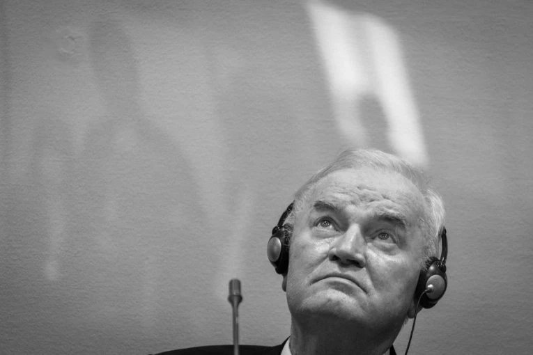 "OSTAĆE VEČNO UPAMĆEN KAO VOJSKOVOĐA KOJI JE HRABRO STAO NA BRANIK OTADŽBINE": Balkan se trese od ovih reči političara za RATKA MLADIĆA