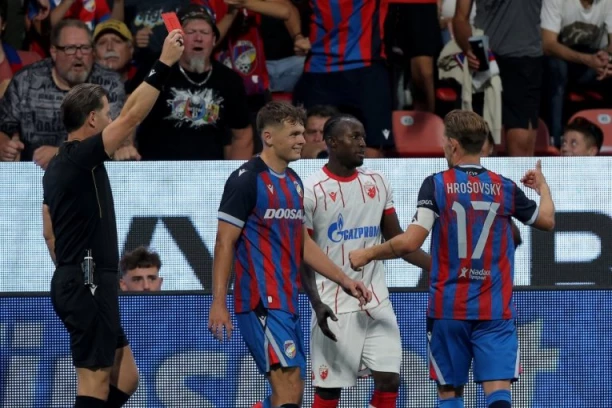 SKANDAL POSLE MEČA U ČEŠKOJ! Evo dokaza kako je Zvezda oštećena protiv Viktorije Plzenj (VIDEO)