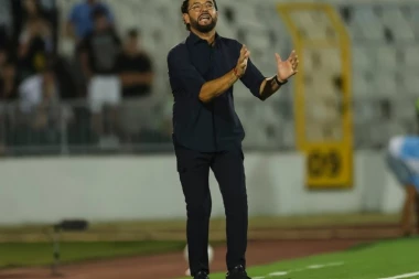 PARTIZAN JE INSTITUCIJA! Trener Hetafea je nestvarno pohvalio crno-bele i radovao se ČUDU u Humskoj