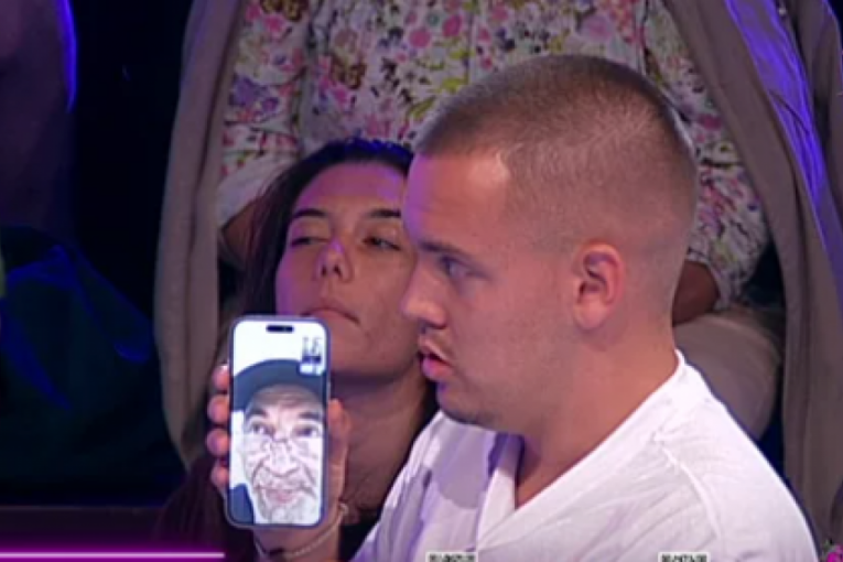 Dane Angelovski Narod pita