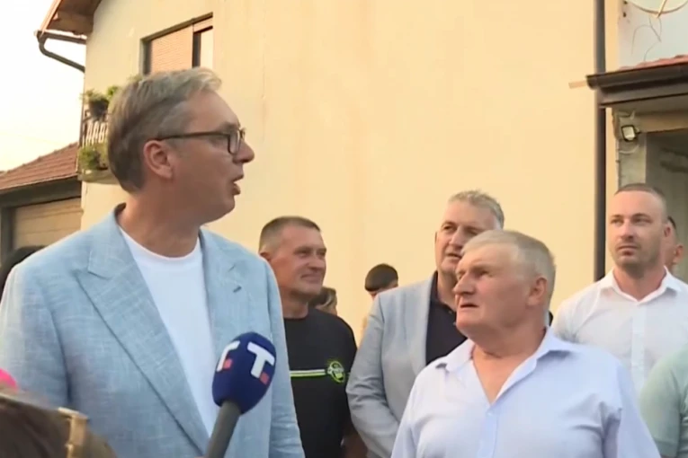 VUČIĆ U LIPNIČKOM ŠORU U LOZNICI! Predsednik u poseti kod porodice Martić!