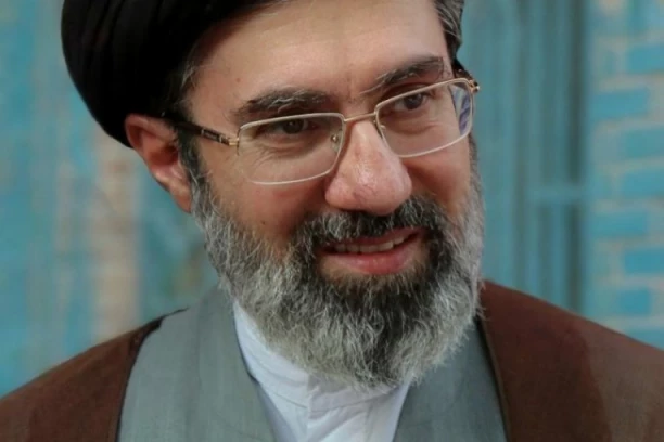 MODŽTABA HAMNEI JE ŽIV I ZDRAV! Iranski predsednik otkrio detalje tajnog sastanka: Razgovarali smo licem u lice!