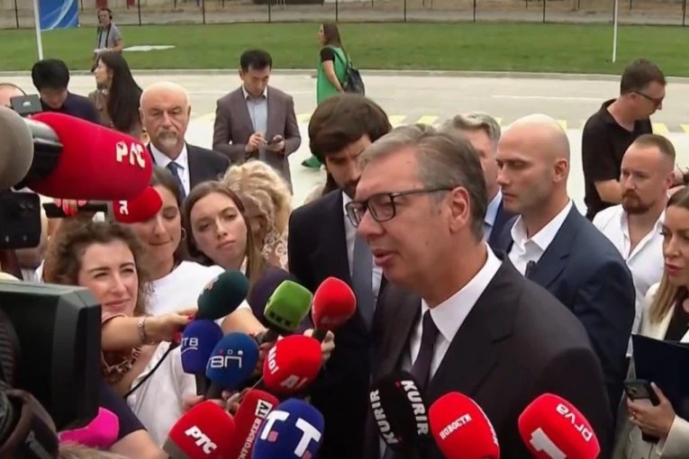 Otvara se prva fabrika humanoidnih robota u Srbiji  - VUČIĆ NA VELIKOJ SVEČANOSTI U ŠAPCU: Ovo je ogromna stvar
