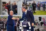 ZA ISTORIJU! Vučić otvorio prvu fabriku humanoidnih robota u Šapcu i poručio: "Srbija je danas iskoračila u budućnost"!