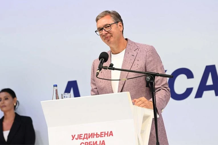 VUČIĆ NA SKUPU "UJEDINJENA SRBIJA" U UŽICU: Hvala na svemu što ste izdržali u poslednje dve godine! (VIDEO)