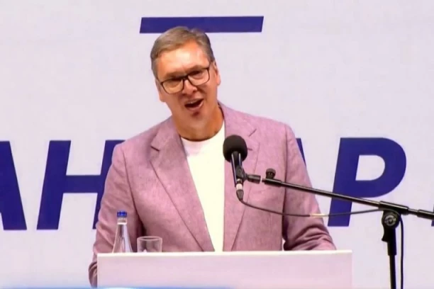 VUČIĆ: Nastavićemo da pružamo ruku onima bez plana, mi gledamo u budućnost za CELU SRBIJU!