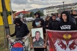 "ĐENERALE, ĐENERALE, NEK' JE TVOJOJ MAJCI HVALA": Pale zaplakalo za Ratkom Mladićem, hiljade ljudi večeras u parku!