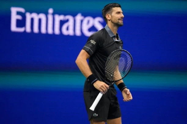 NOVAK ĐOKOVIĆ - MARIJANO NAVONE! Fenomenalan početak meča!