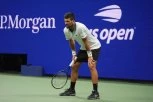 NOVAK ĐOKOVIĆ ZAPLAKAO ZA VREME MEČA! Herojski izdržao do kraja uprkos ogromnim bolovima VIDEO)