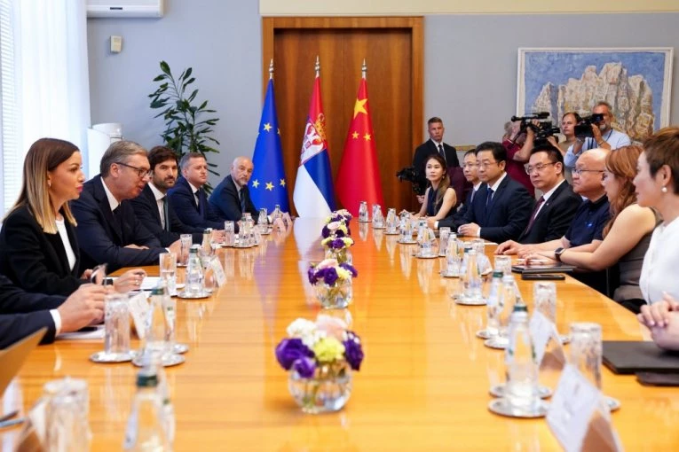 Počeo sastanak Vučića sa predstavnicima kompanije Jiangsu Reliance Energy Tech