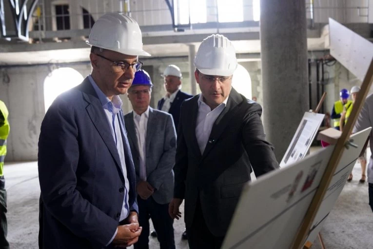 NOVI KULTURNI CENTAR: Obilazak radova na rekonstrukciji zdanja Stare pošte na Savskom trgu